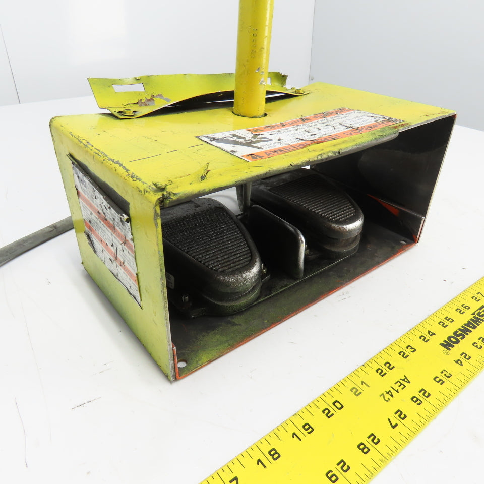 Lipper Twin 632-S Foot Control Pedal Operator Switch Stand E-Stop 125-250VAC 1Ph