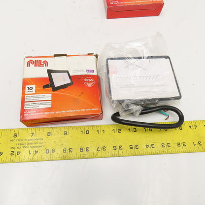 Pila FL10W40K1 120V LED Flood Light 10W Dust/Waterproof Lot Of 2