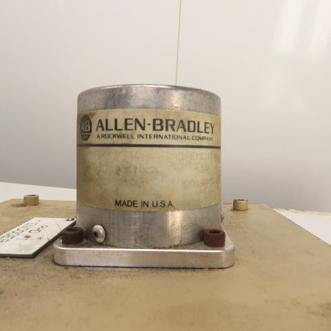 Dayton 4Z010D 30:1 Ratio 1HP Vertical Gear Motor 230/460V 3PH 58RPM W/ Encoder
