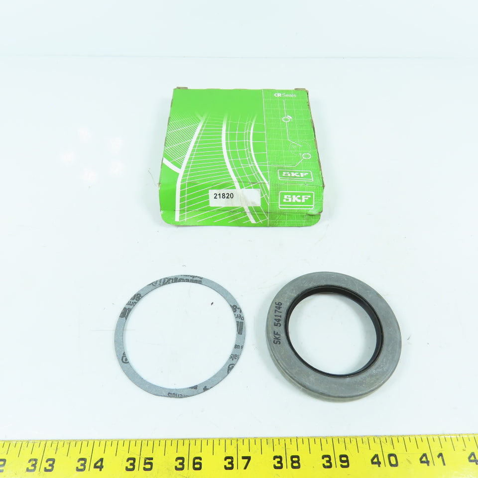 SKF 21820 Radial Oil Seal 3.1880" ID x 3.1940" OD 2.1880" Shaft