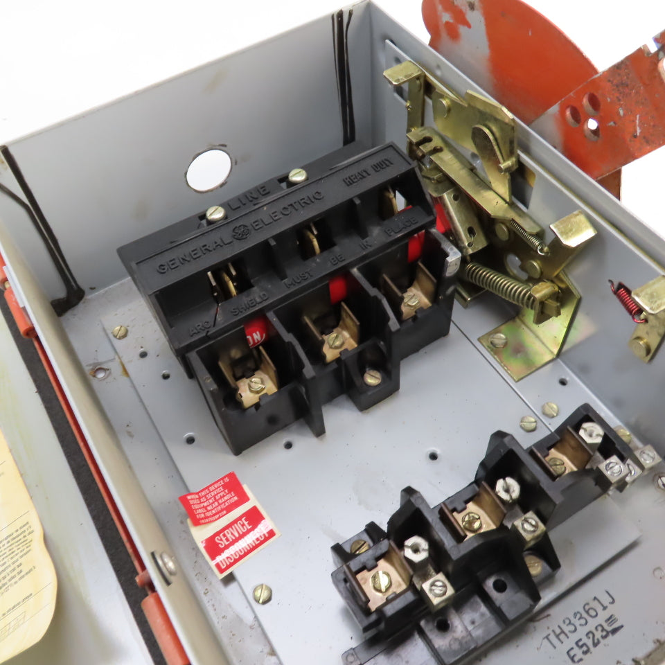 GE TH3361J 30A 600VAC Heavy Duty Fusible Disconnect Switch Type 1, 5, 12,