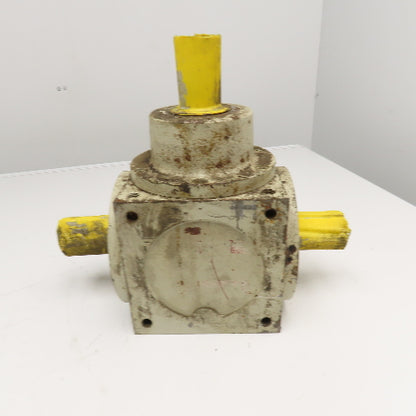 2:1 Ratio Dual Output Right Angle Gear Reducer Gearbox