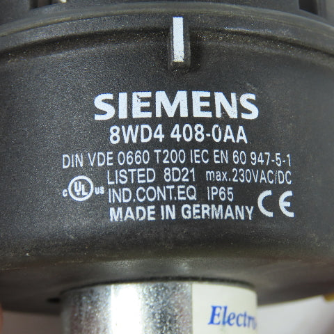 Siemens 8WD4 408-0AA Stack Light Base 230VAC Max