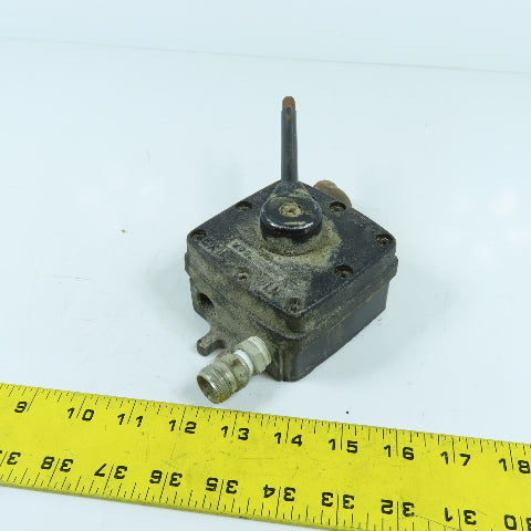 Speedaire 6X366 Manual Air Control Valve 4-Way / 3-Position 1/2" NPT 150PSI