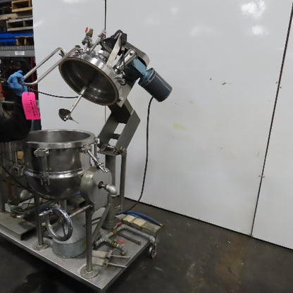 Groen 10 Gallon Stainless Mixing Tilting Kettle W/ Agitator & Pump 3PH 480V