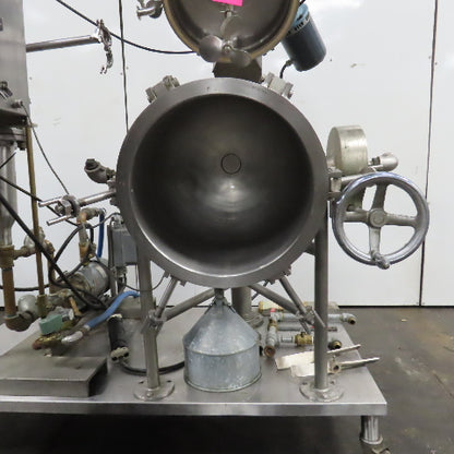 Groen 10 Gallon Stainless Mixing Tilting Kettle W/ Agitator & Pump 3PH 480V