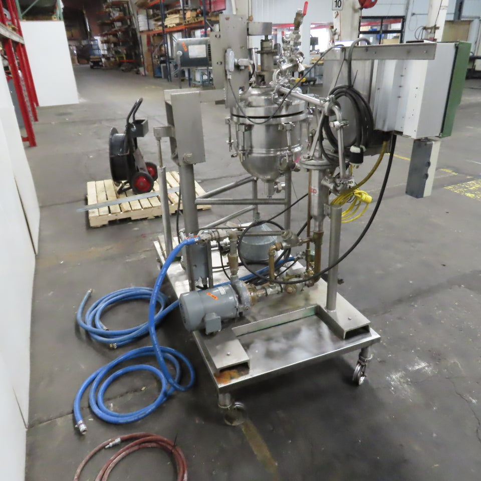 Groen 10 Gallon Stainless Mixing Tilting Kettle W/ Agitator & Pump 3PH 480V