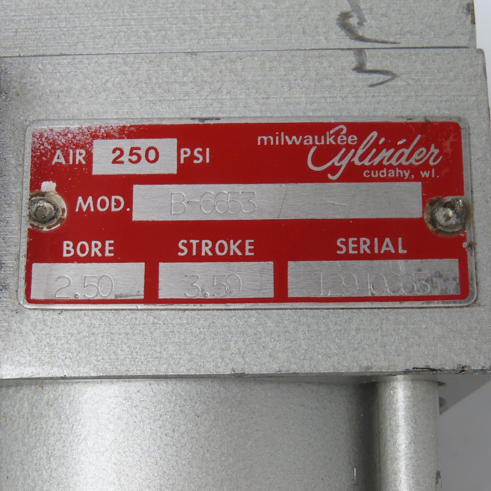 Milwaukee B-6653 2-1/2" Bore 3-1/2" Stroke Double Rod Air Cylinder 1" x 5/8" Rod