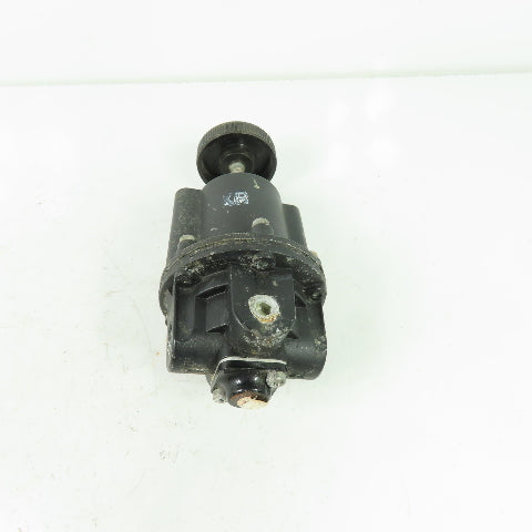 Fairchild 10132 Model 10 Pressure Regulator 500PSI Max .5-30PSI Range