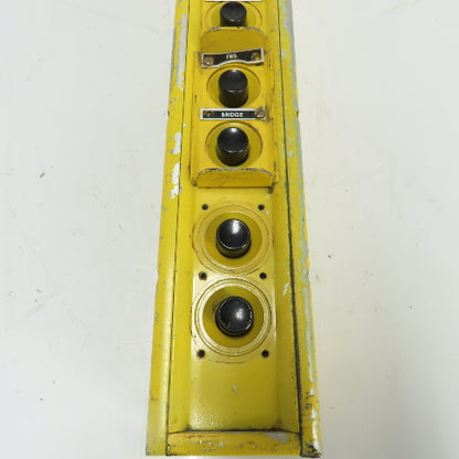 Hubbell Type 2016 WPBC 8-Button Pushbutton Control Pendant Station 120VAC 250VDC