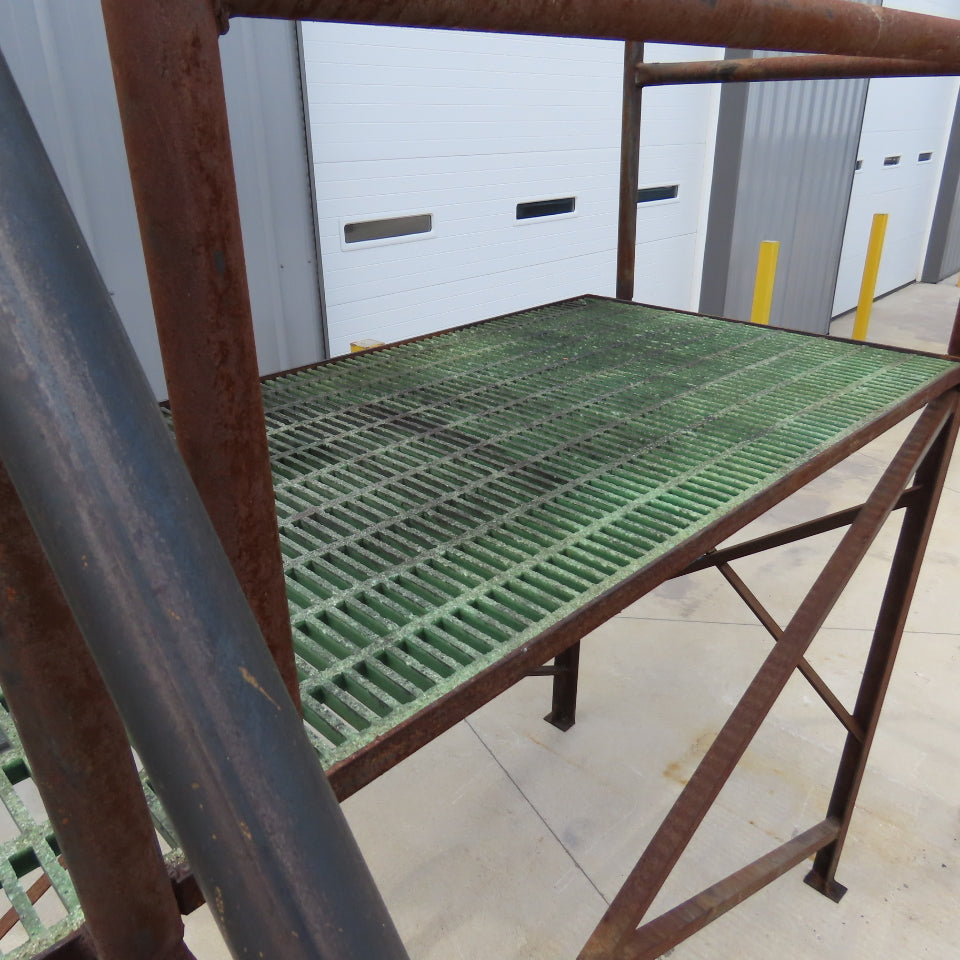 96" Long x 40" x 62" Work Height Elevated Machine Access Platform W/ Railing