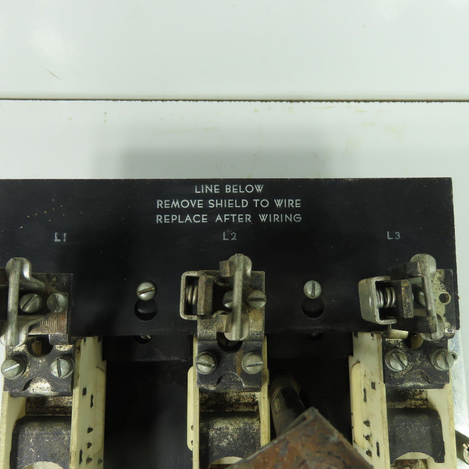 Trumbull Electric 3 Pole Fused Disconnect Switch