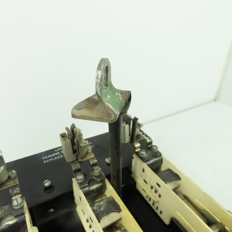 Trumbull Electric 3 Pole Fused Disconnect Switch