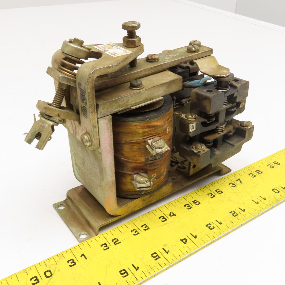 General Electric IC2820 600V 10A Contactor