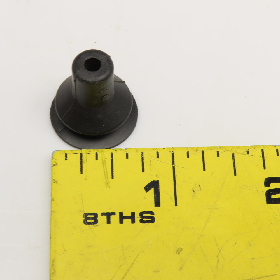 7200 Black Neoprene Bellows Suction Cup 5/32" Bore x 3/4" OD x 3/4" Tall Lot/320