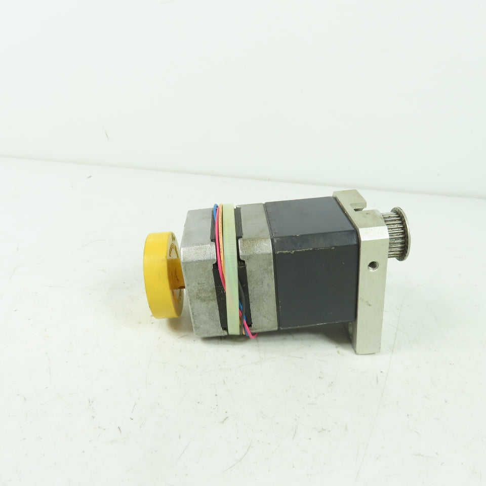 Oriental Motor PK543BN-TG10 Vexta Stepper Motor 0.75A W/ Damper D4CL50