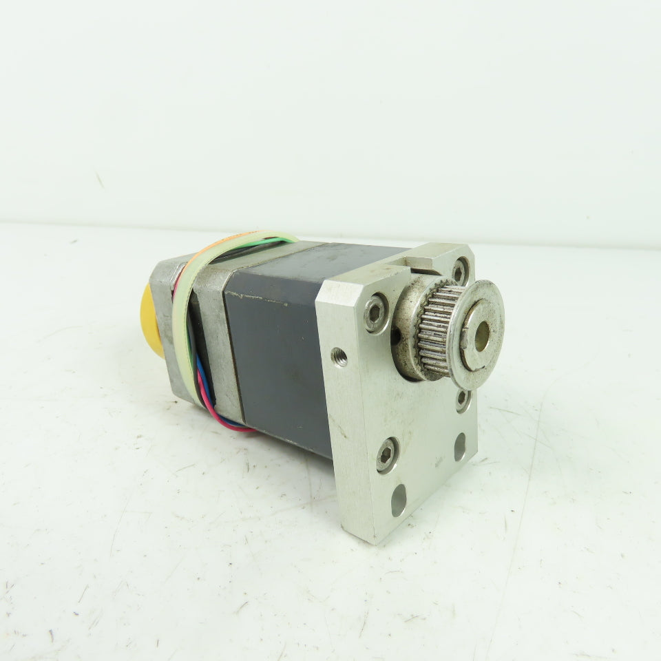 Oriental Motor PK543BN-TG10 Vexta Stepper Motor 0.75A W/ Damper D4CL50