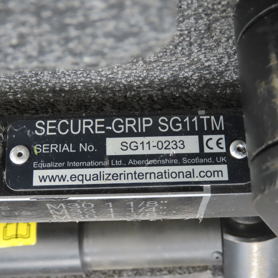 Enerpac Equalizer SG11TMSTD 11 Ton Mechanical Secure-Grip Flange Spreader Set