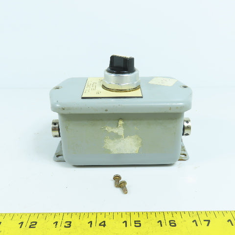 Hoffman A403DDSC Single Button Enclosure Allen Bradley 800T-H2 2-Position Switch