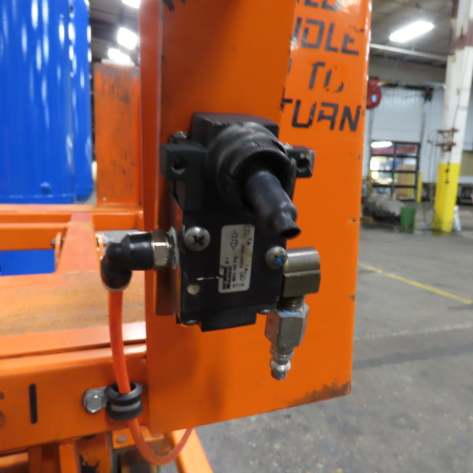 Track Systems 46" x 49" Ergonomic Manual Tote Mobile Transport Tilt Unloader