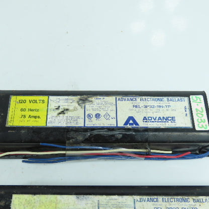 Advance REL-3P32-RH-TP 2/3 Rapid Start Electronic Ballast 120V 0.75A Lot Of 4
