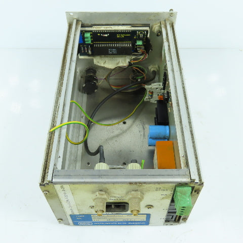 M & C Oxygen O2 Analyser PMA 12 115VAC 60HZ 3.5VA (No Cover) Sold for parts