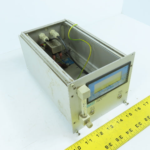 M & C Oxygen O2 Analyser PMA 12 115VAC 60HZ 3.5VA (No Cover) Sold for parts