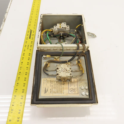 Allen Bradley 194L-E25 25A 600V Disconnect Switch W/ 8x8 x 4" Box & Fuse Holders