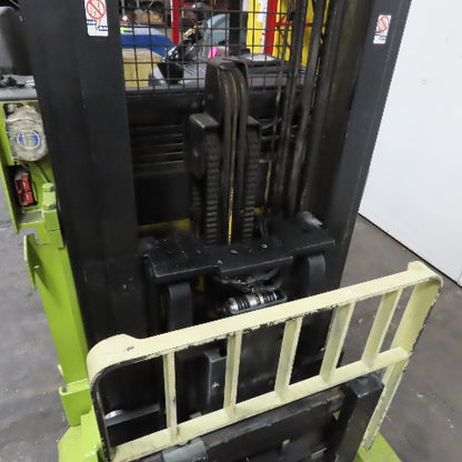 05 Yale NR040 203" Lift 3600 LB Narrow Aisle Long Reach Forklift 24V No Battery