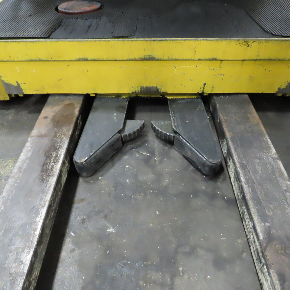 2003 Yale OS030ECN24TE089 195" 3000 LB Narrow Aisle Order Picker 24V No Battery