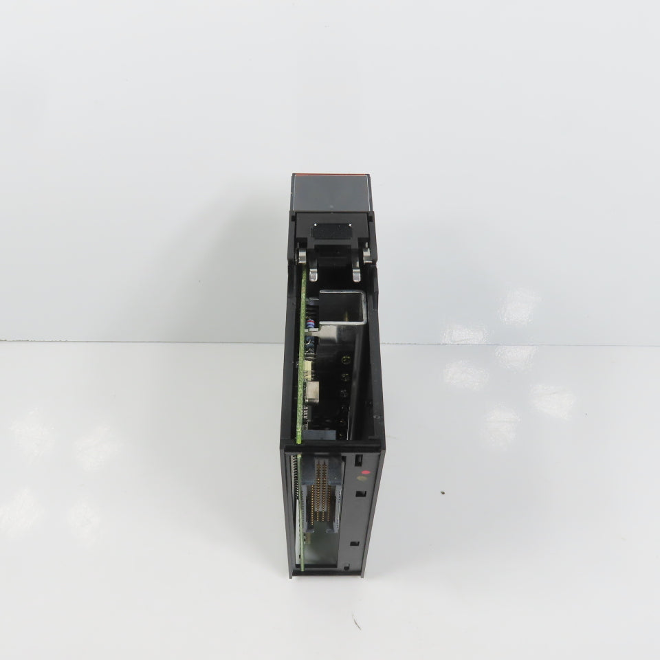 Allen Bradley 1756-OA16I Ser A ControlLogix AC Isolated 16 Point Output Module