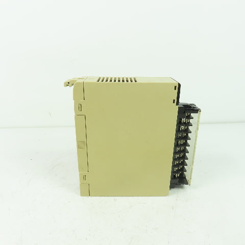 Omron C200H-0A222 Output Unit Module 100-240VAC 0.3A/Point 2A/Unit