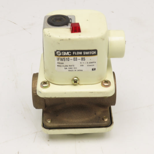 SMC IFW510-03-85 Flow Switch 20l/min 24VDC 3/8" NPT