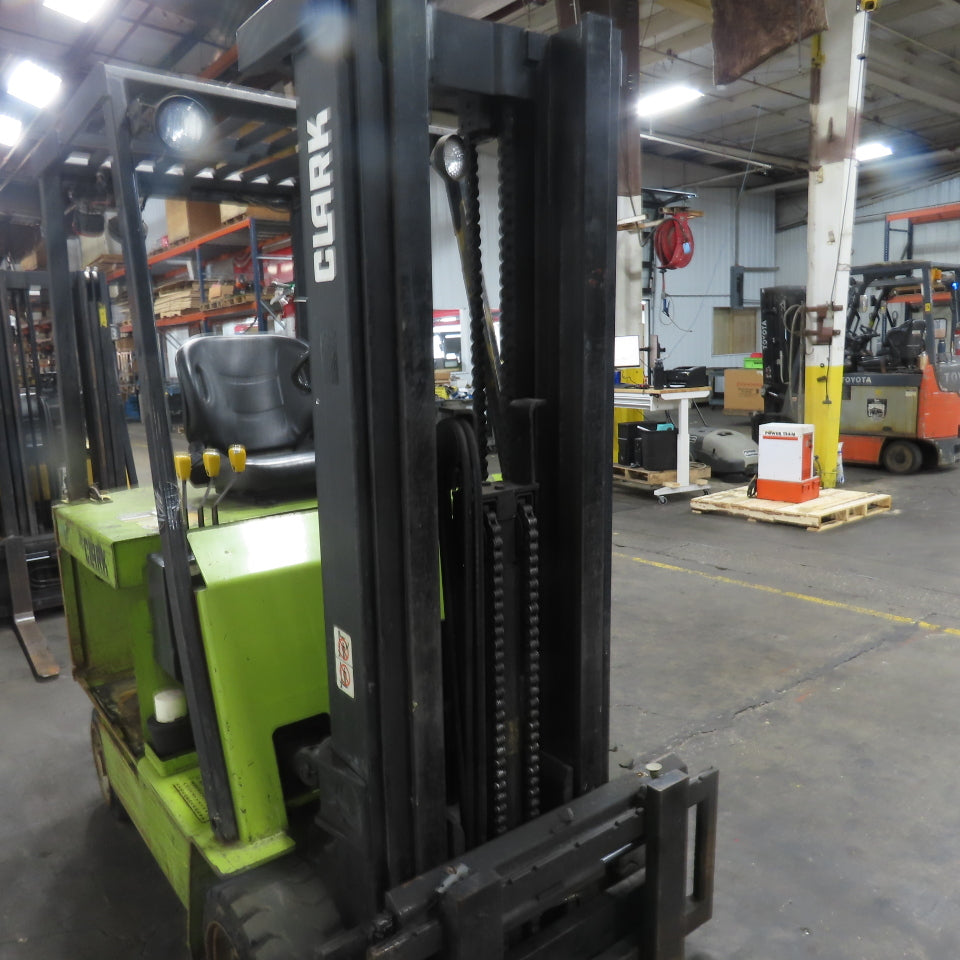 Clark ECS25 4600LB Electric 36V Forklift 3-Stage 187" Lift Side Shift 8,340HRS