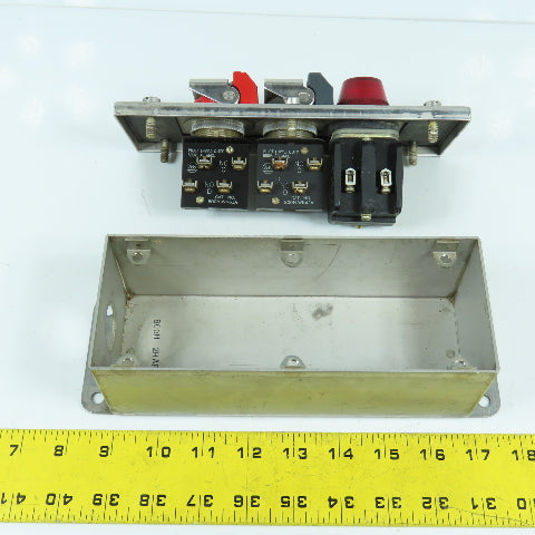 Allen Bradley 800H-2HAP4 Stainless 2 Push Button Control Station W/ Indicator