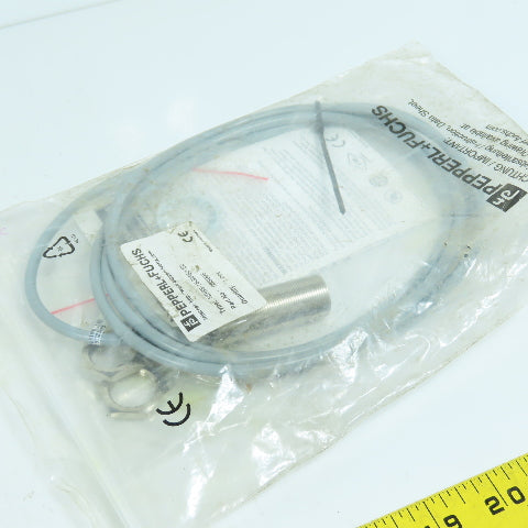 Pepperl + Fuchs NBB5-18GM50-E2 083995 Proximity Sensor 10-30VDC Lot Of 2