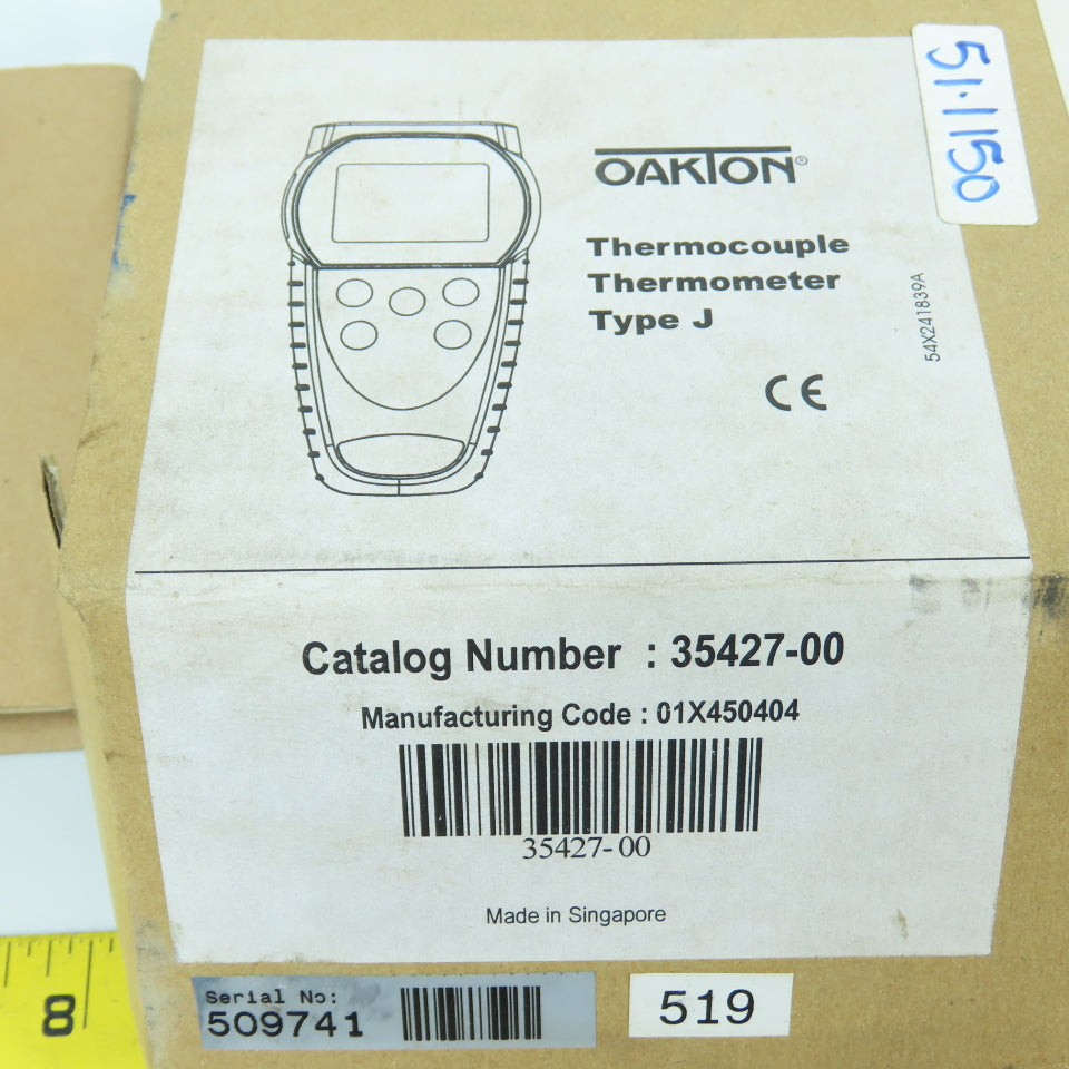 Oakton 35427-00 Handheld Thermocouple Thermometer Type J NEW