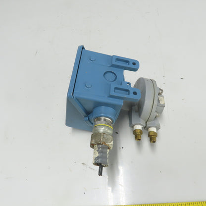 United Electric J400K-456 Differential Pressure Switch 15A 480VAC 225PSI