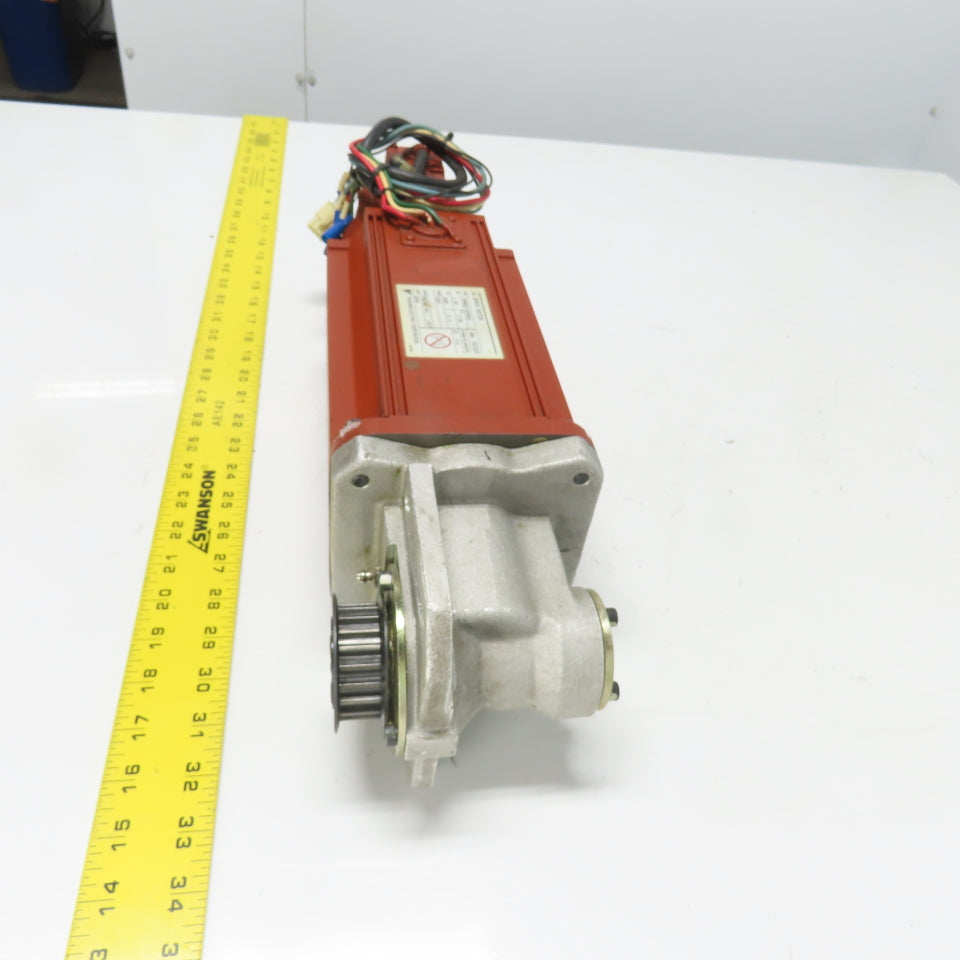 Yaskawa USASEM-18YR23 1.54KW AC Servo Motor 7.35Nm 2000RPM 11.4A W/ Encoder