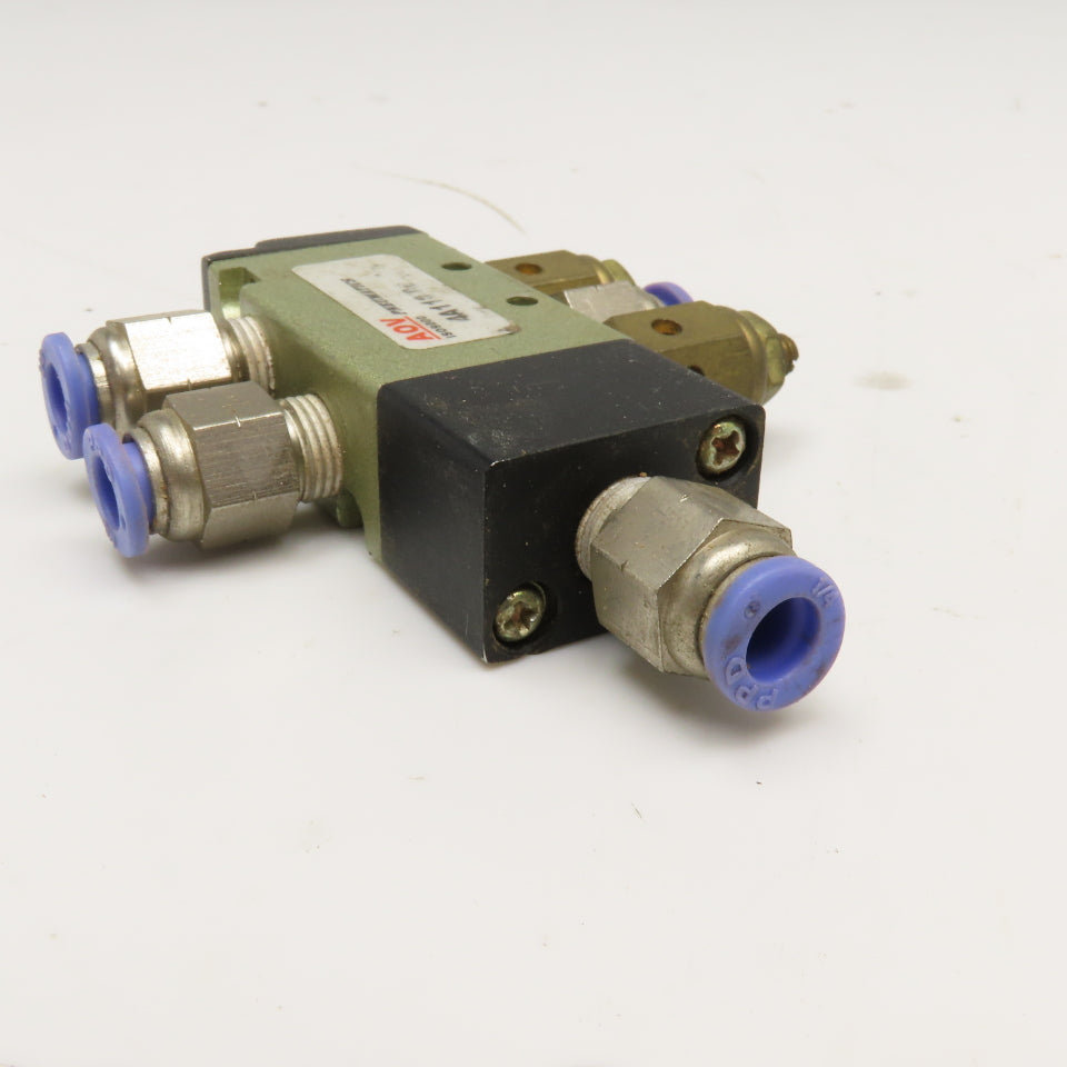 AOV Pneumatics 4A100 5/2 Way Air Piloted Directional Valve 1/8" NPT