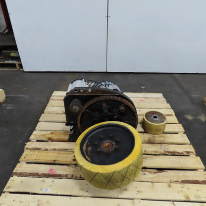 Caterpillar TSP112/4-165-T-12108 Drive & Steer Motor Wheel From A ND3000-36V
