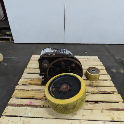 Caterpillar TSP112/4-165-T-12108 Drive & Steer Motor Wheel From A ND3000-36V