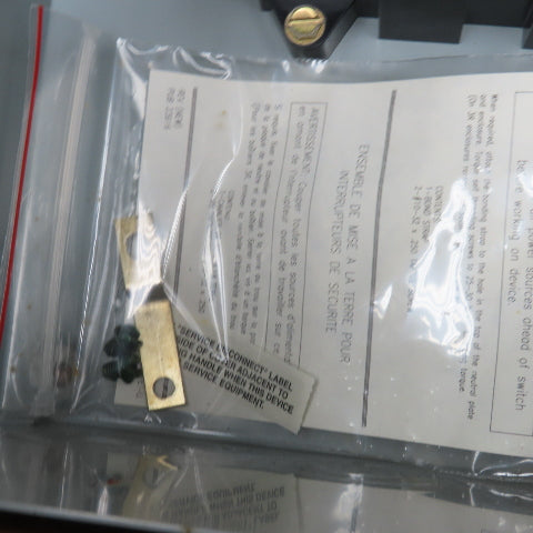 Cutler Hammer DH221NGK 30A 240V 7.5Hp Max 2 Pole Fused Safety Disconnect Switch