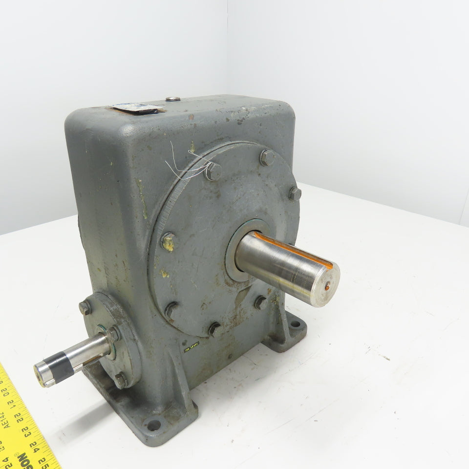 Boston gear F71825STB5J3 37:1 Ratio Gear Reducer 492IN-LB 0.700HP Input
