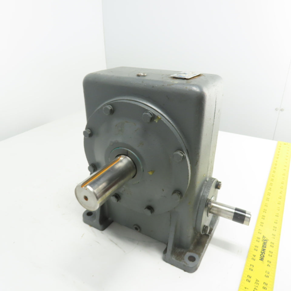Boston gear F71825STB5J3 37:1 Ratio Gear Reducer 492IN-LB 0.700HP Input