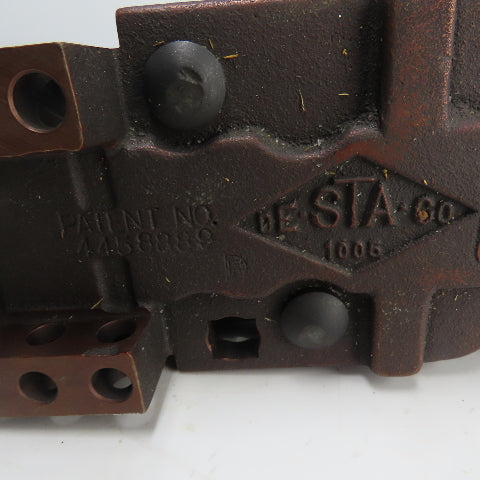 Destaco 1005-PL20-11 Pneumatic Batwing Clamp 1005-PL2.0-R1-C1