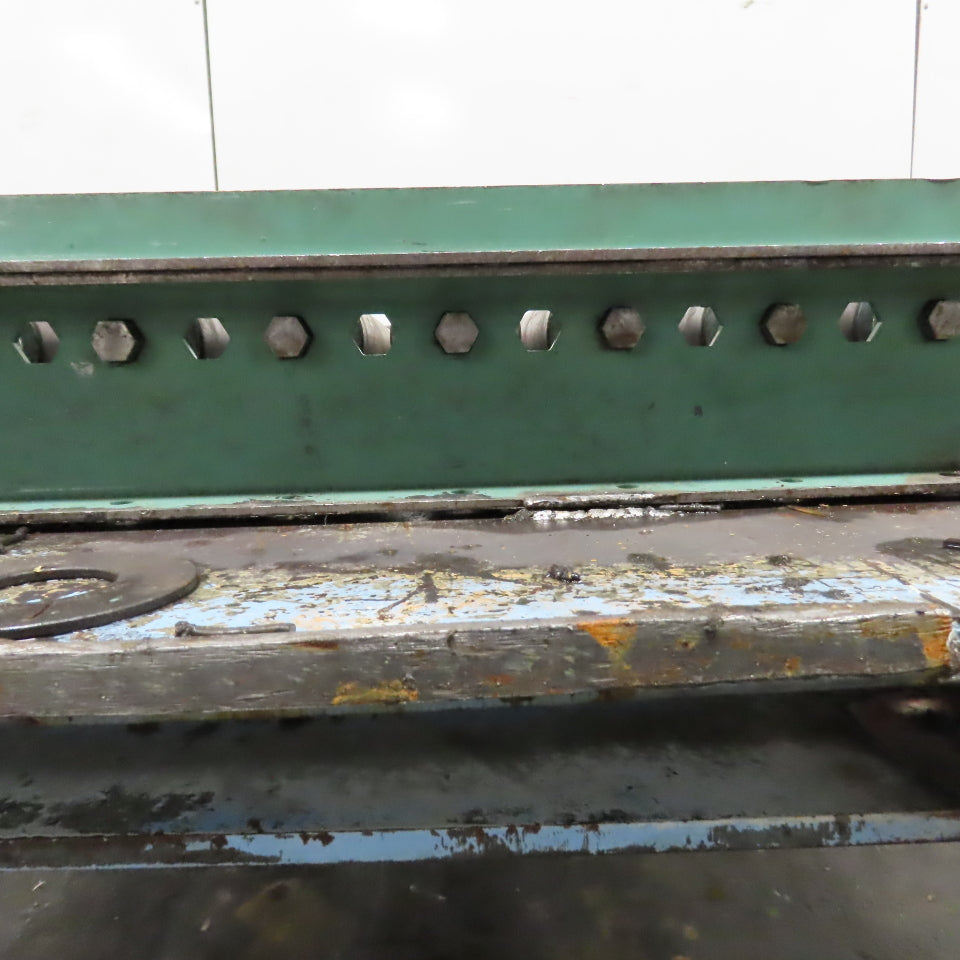 42.5" W x 60" Long 2.5" OD Rotating Top Steel Roller Gravity Conveyor 39" BF
