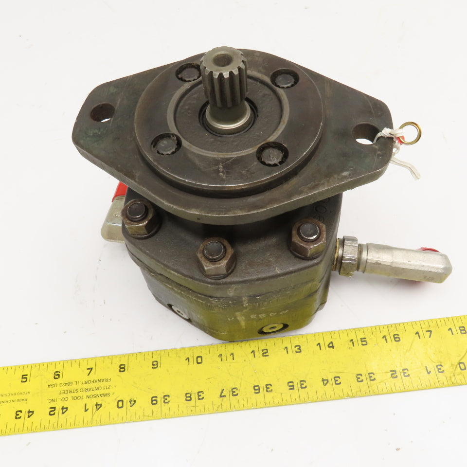 Parker M2B 90249-0-3 Hydraulic Motor 2 Bolt Flange 3/4" NPT 22mm Spline Shaft