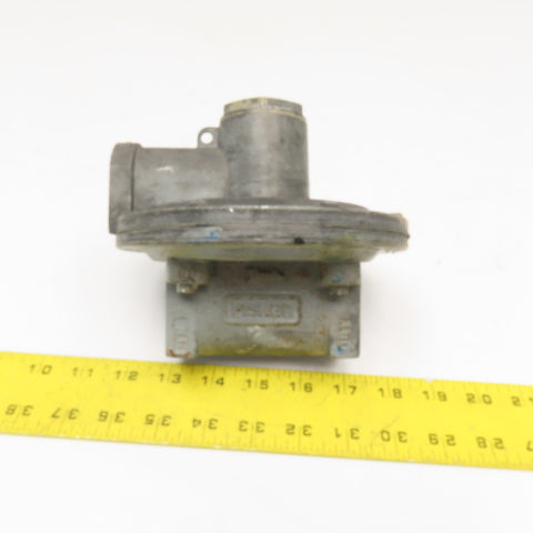 Fisher S402-CDDBM 1" NPT Gas Pressure Reducing Regulator