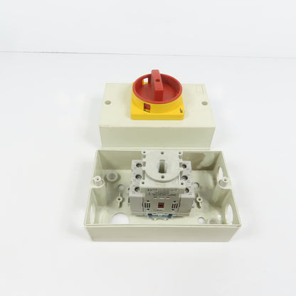 Sprecher + Schuh LA7-25-1753 25A 600V Motor Disconnect Switch 1-10HP W/Enclosure